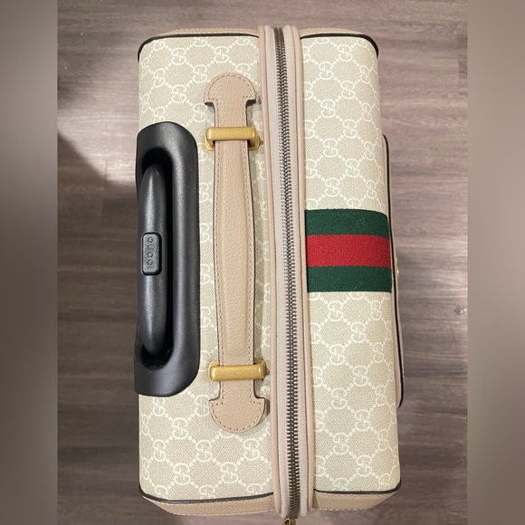 Gucci Savoy Small Cabin
Trolley - Picture 6 of 14